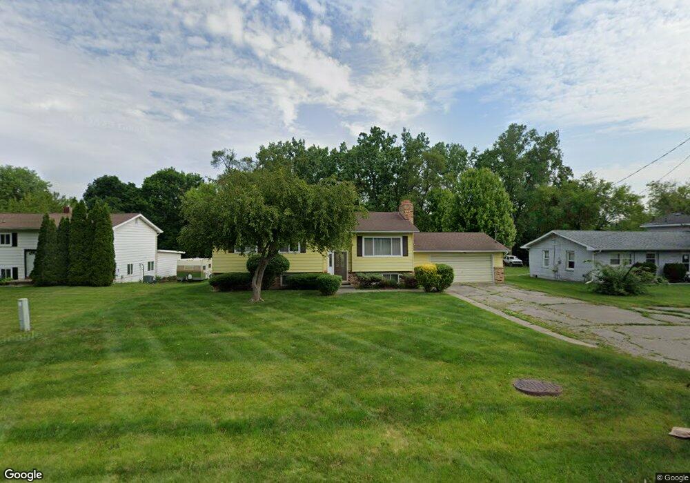 4048 Calkins Rd, Flint, MI 48532 - photo 1