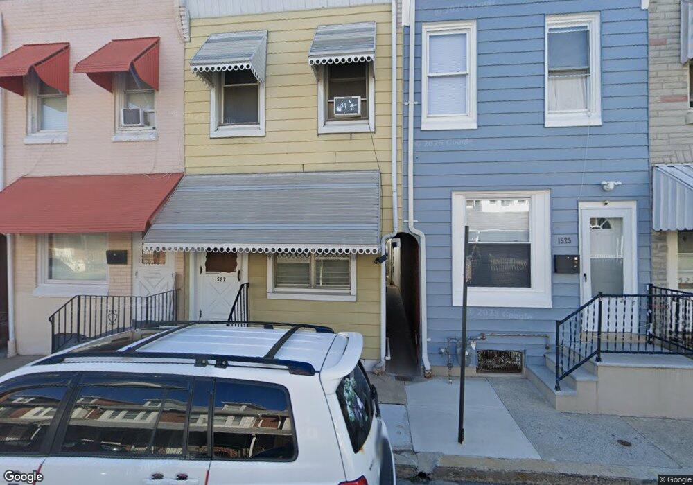 1527 Moss St, Reading, PA 19604 - photo 1