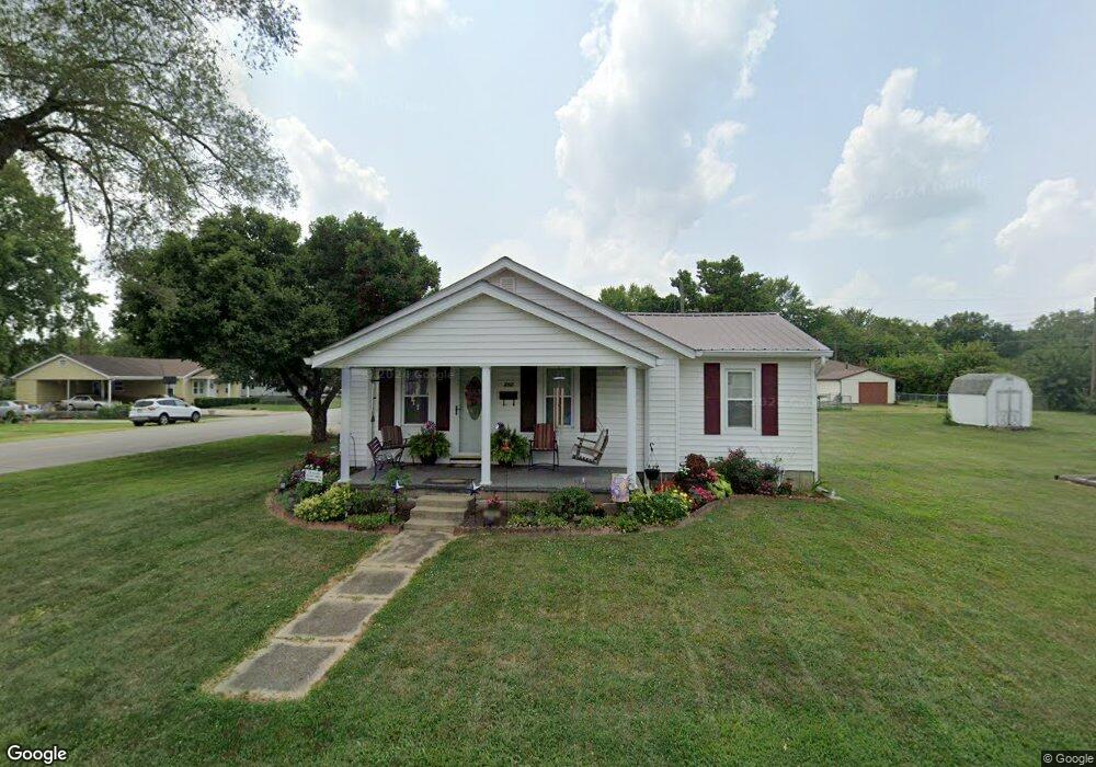 202 Smith St, Columbus, IN 47201 - photo 1