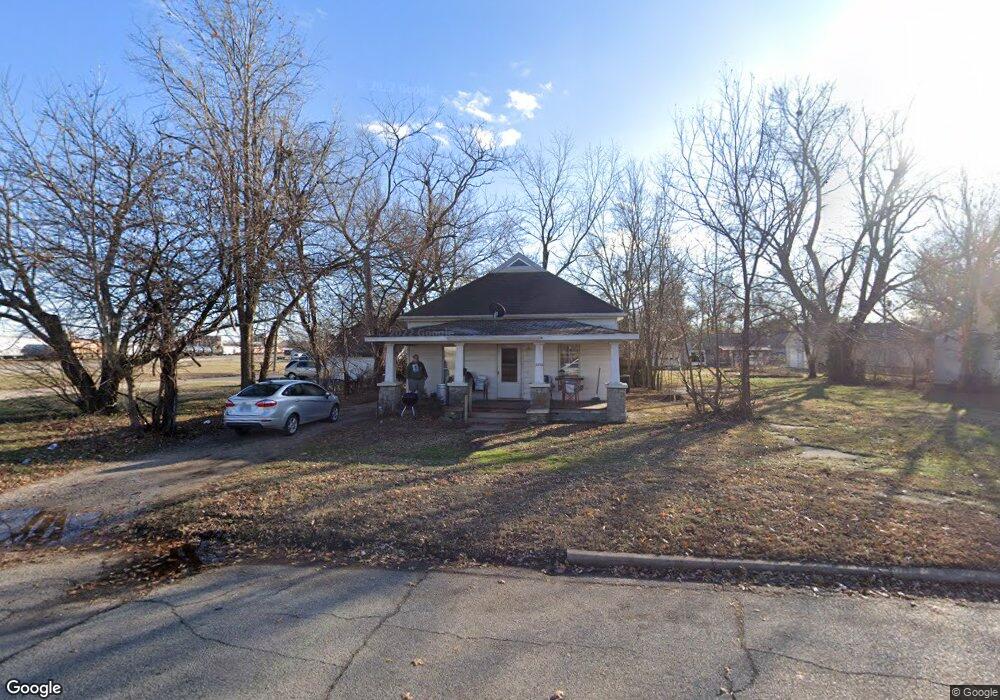 2204 Stevens Ave, Parsons, KS 67357 - photo 1
