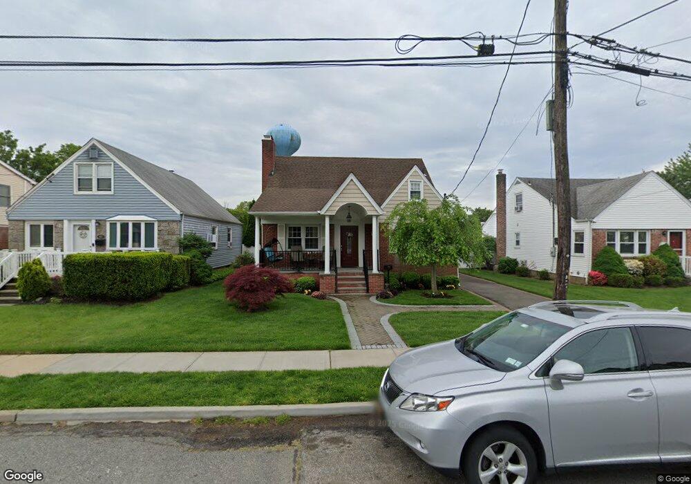 671 5th Place S, Garden City, NY 11530 - photo 1