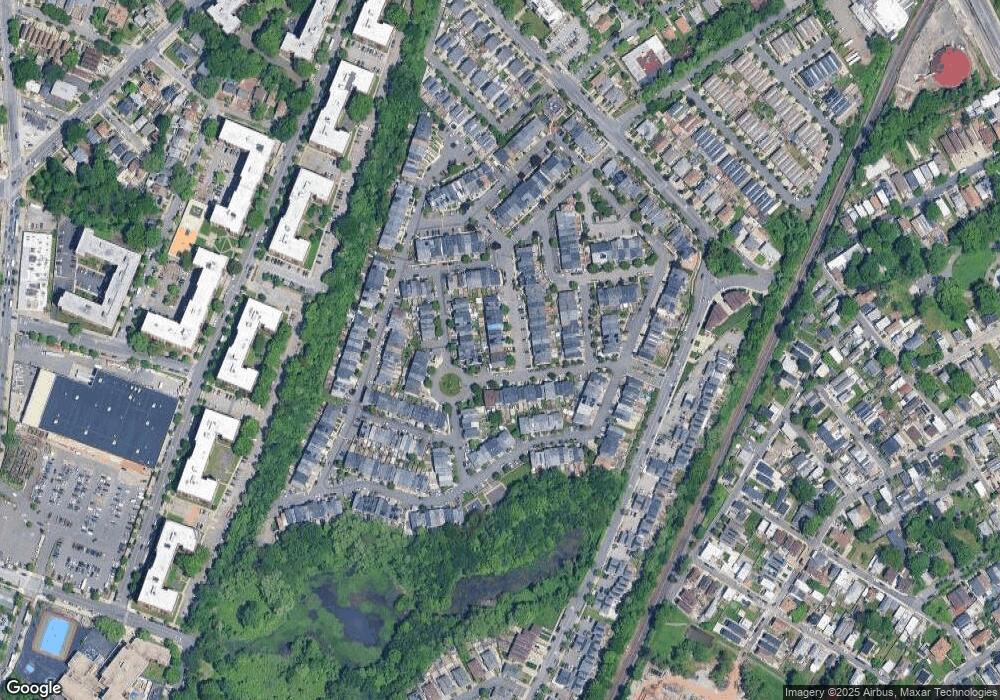 46 Studio Ln, Staten Island, NY 10304 - photo 1