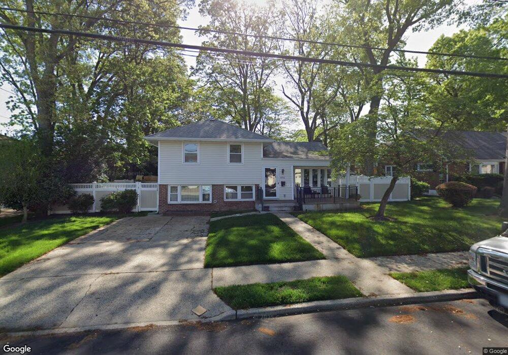 905 Orlando Ave, West Hempstead, NY 11552 - photo 1