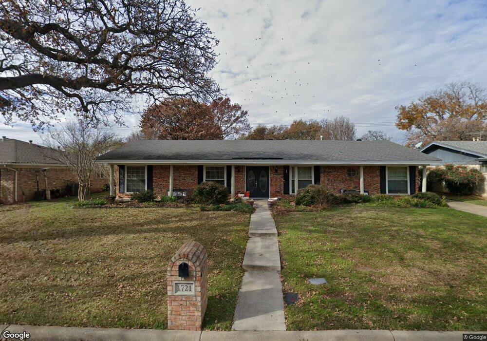1721 Northridge Dr, Hurst, TX 76054 - photo 1