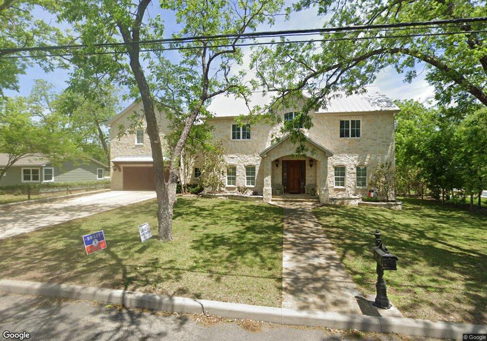 506 W Travis St, Fredericksburg, TX 78624 - photo 1