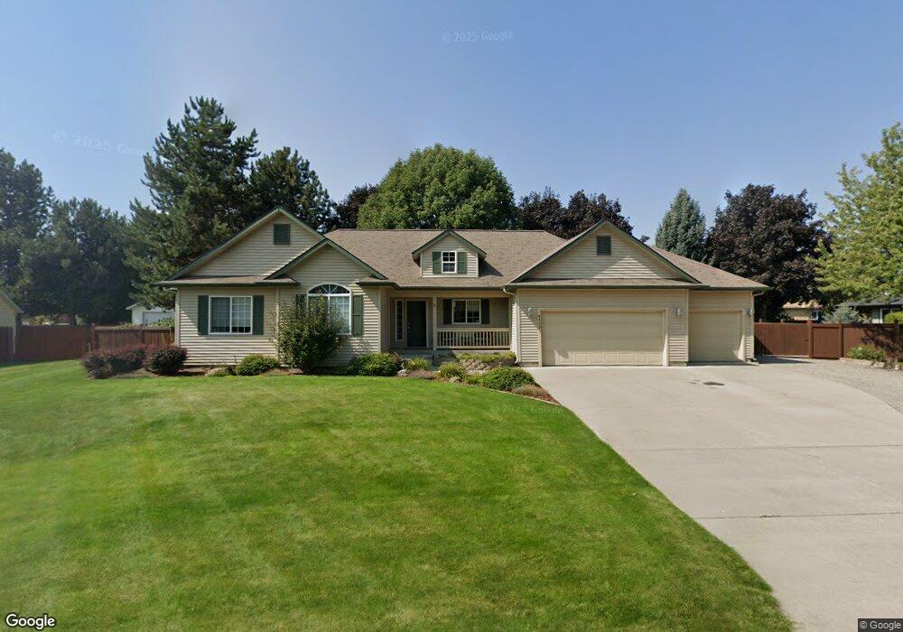 8449 N Maple St, Hayden, ID 83835 - photo 1