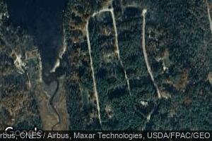 98 Pine Shore Dr, Hartford, ME 04220