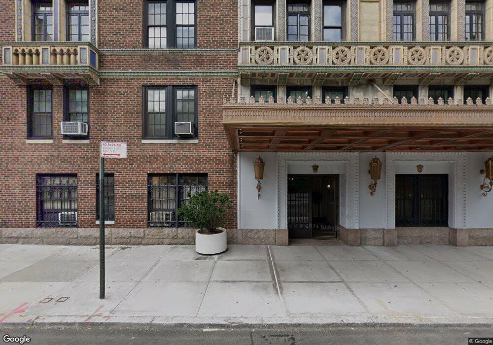 39 Washington Square W unit 2, New York, NY 10011 - photo 1