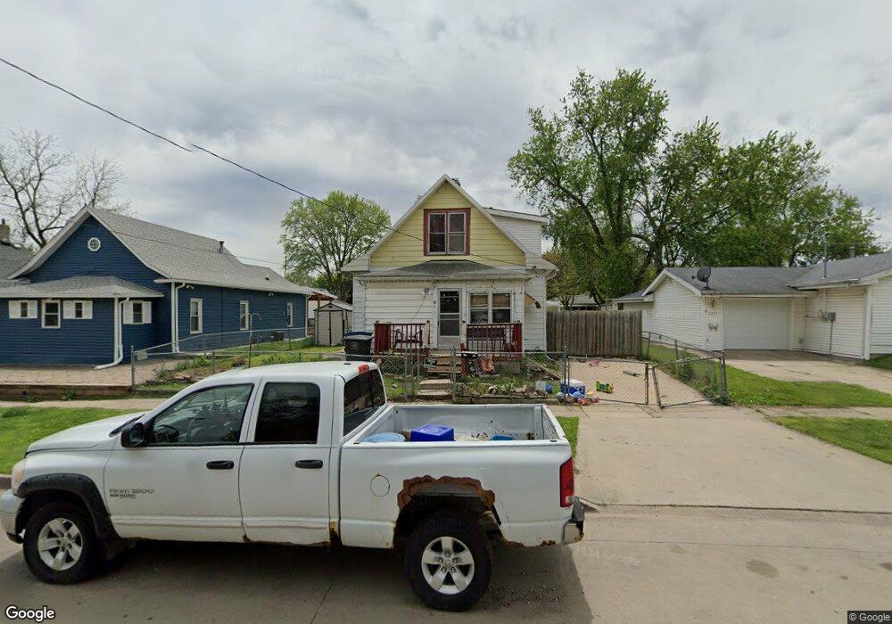 2233 Maple St, Des Moines, IA 50317 - photo 1