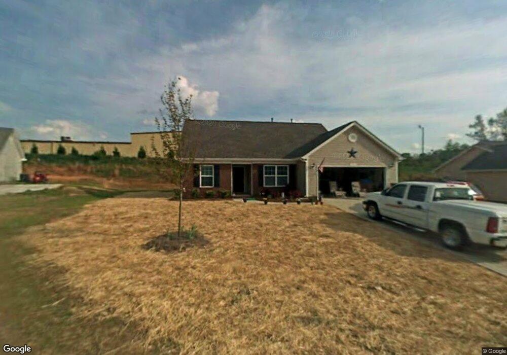 542 Pennyfields Ln, Clover, SC 29710 - photo 1