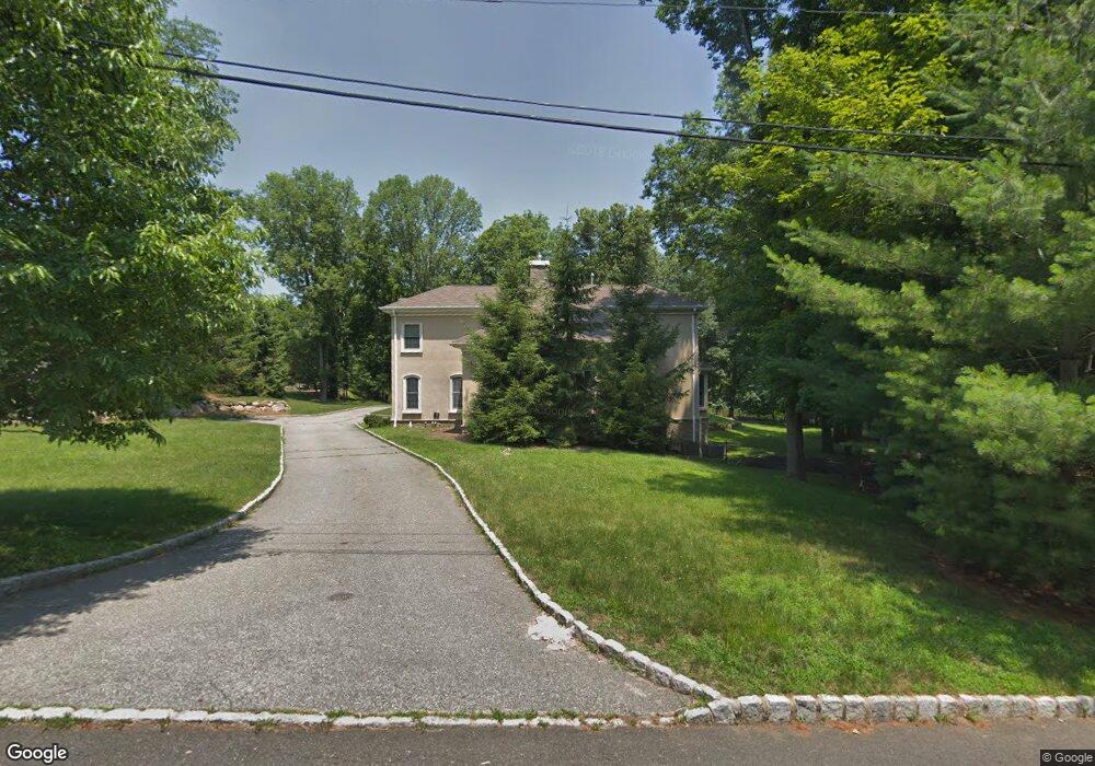 468 W Saddle River Rd, Upper Saddle River, NJ 07458 - photo 1