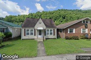 712 Raleigh St, Whitesville, WV 25209