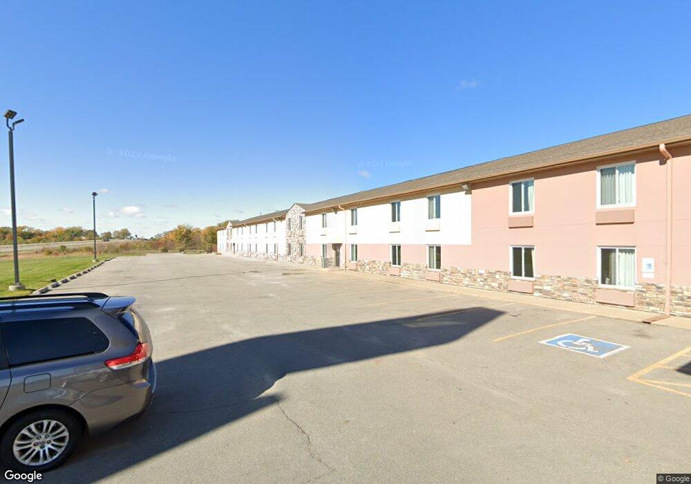 1700 W 19th St S, Newton, IA 50208 - photo 1