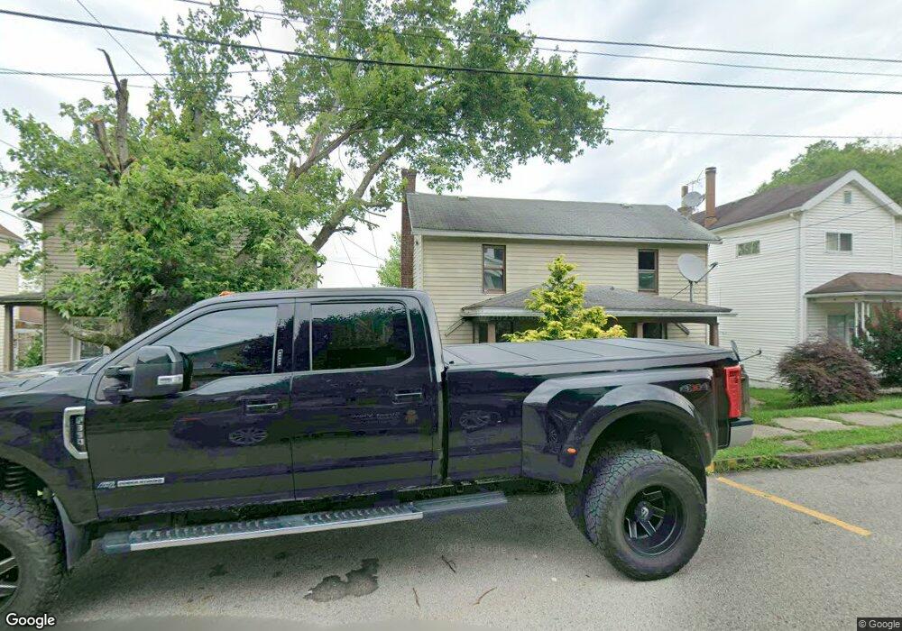 214 Whittier St, Vandergrift, PA 15690 - photo 1