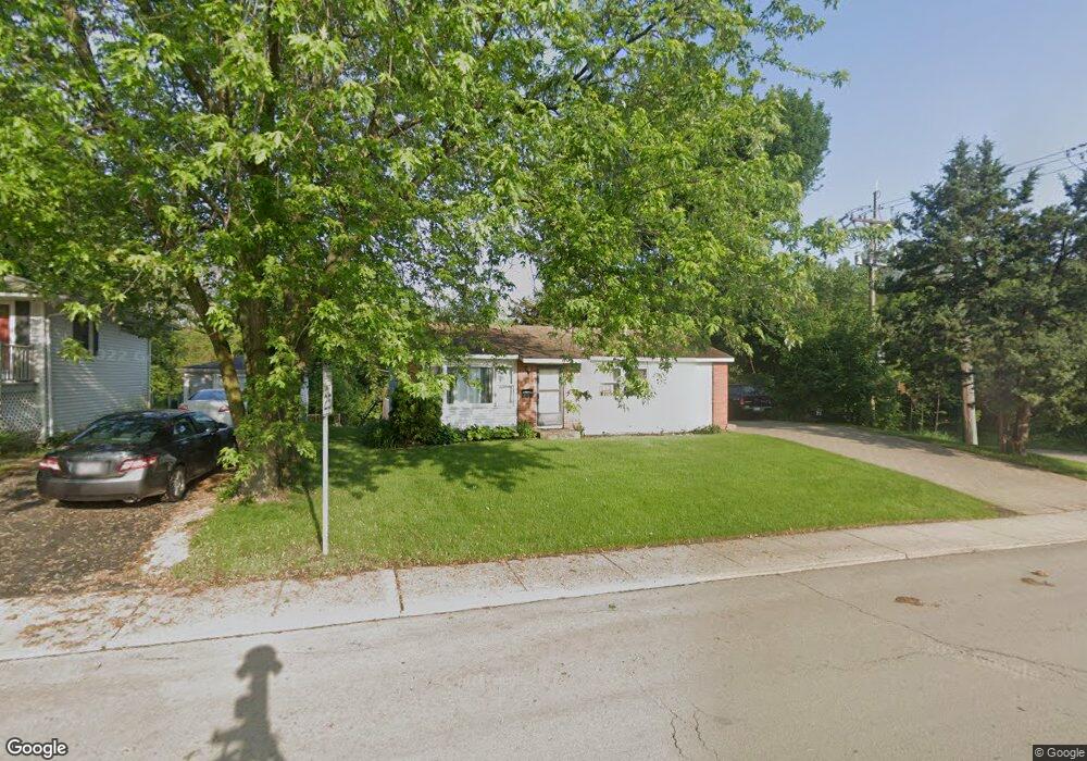 337 Amarillo Dr, Carpentersville, IL 60110 - photo 1