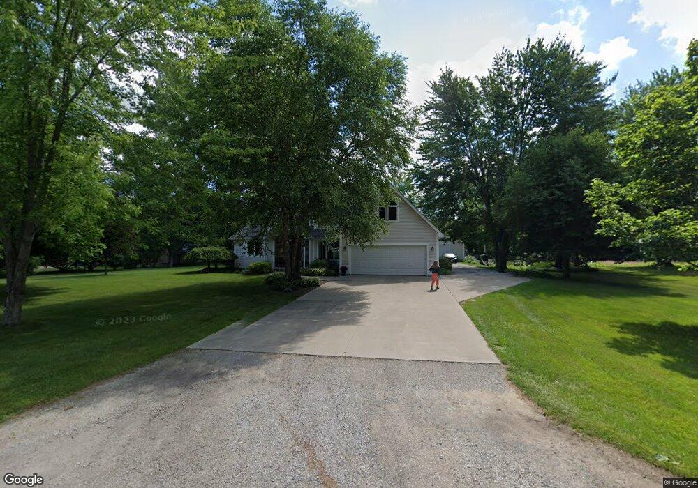 1521 Fraser Rd, Kawkawlin, MI 48631 - photo 1