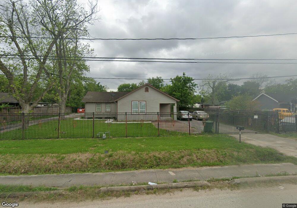1734 Skinner Rd, Houston, TX 77093 - photo 1
