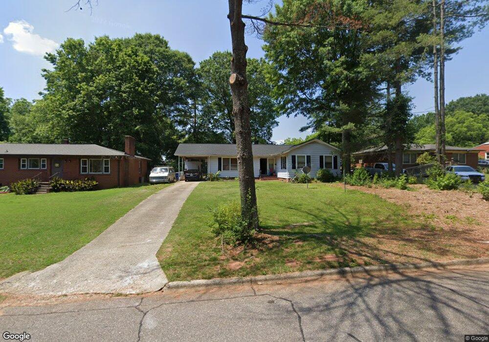 631 Holland Dr, Statesville, NC 28677 - photo 1