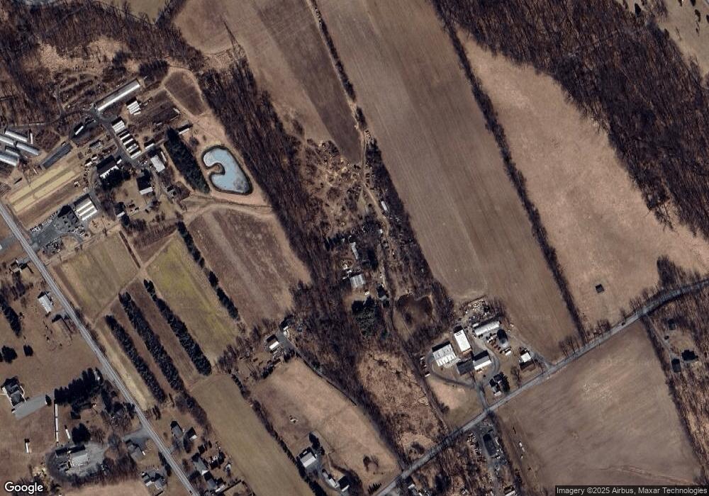 2718 E Beersville Rd, Bath, PA 18014 - photo 1