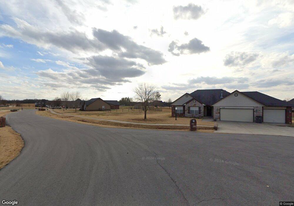 19317 Fieldstone Dr, Claremore, OK 74017 - photo 1