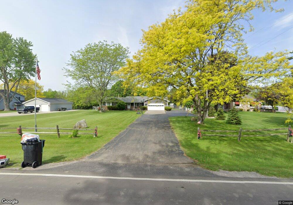 3173 N Mckinley Rd, Flushing, MI 48433 - photo 1