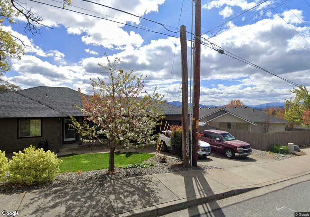 1176 NE Bonney Doon Ln, Grants Pass, OR 97526 - photo 1