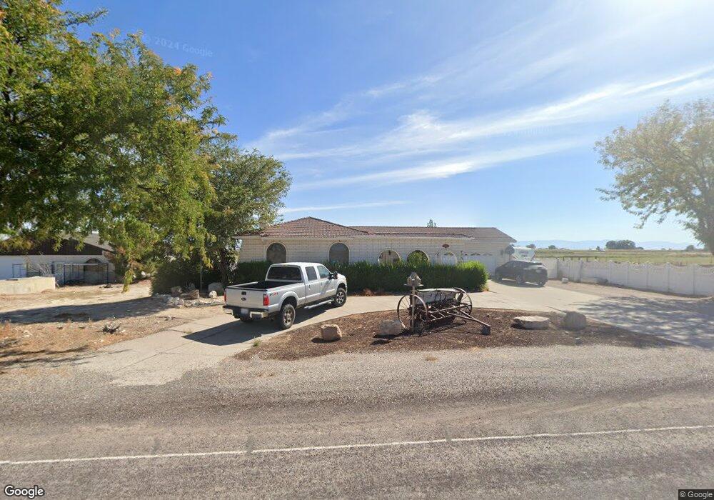 870 N Main St, Hinckley, UT 84635 - photo 1