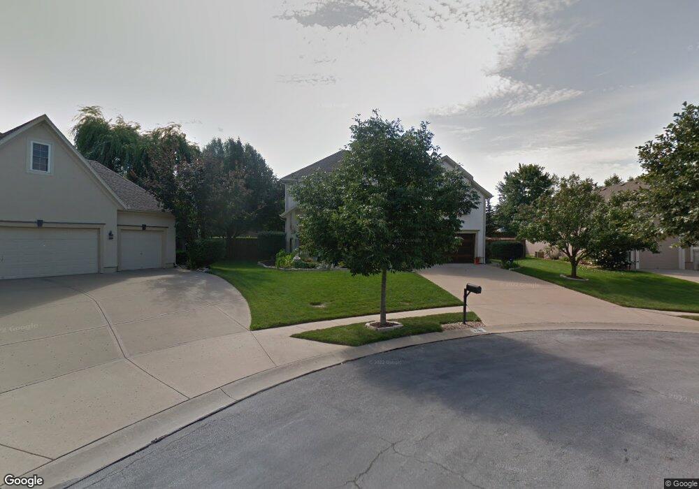 9335 Rosner Dr, Lenexa, KS 66219 - photo 1