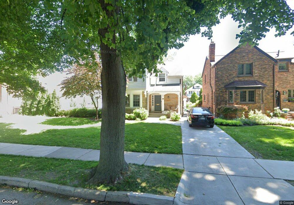 228 Fisher Rd, Grosse Pointe Farms, MI 48230 - photo 1