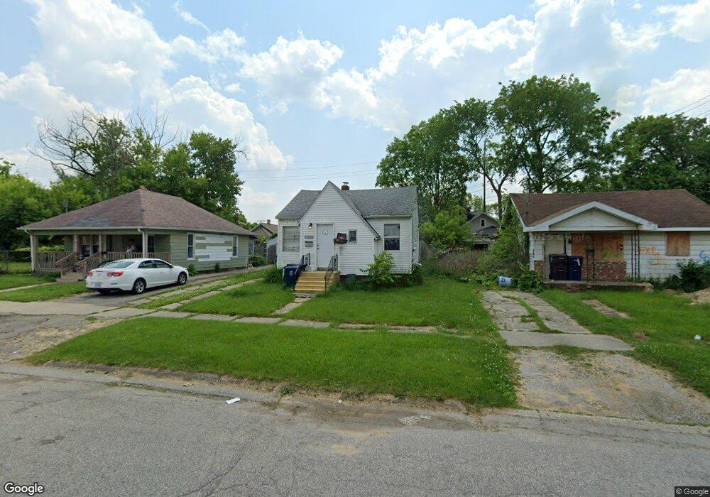 2713 Swayze St, Flint, MI 48503 - photo 1
