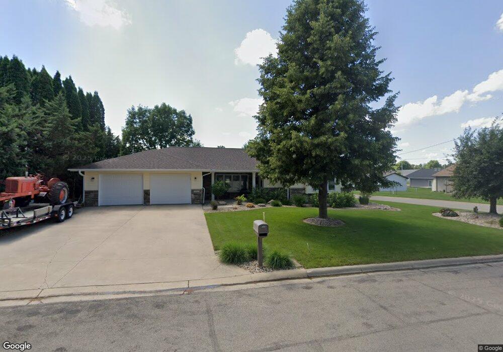 1633 Crystal Dr, Albert Lea, MN 56007 - photo 1