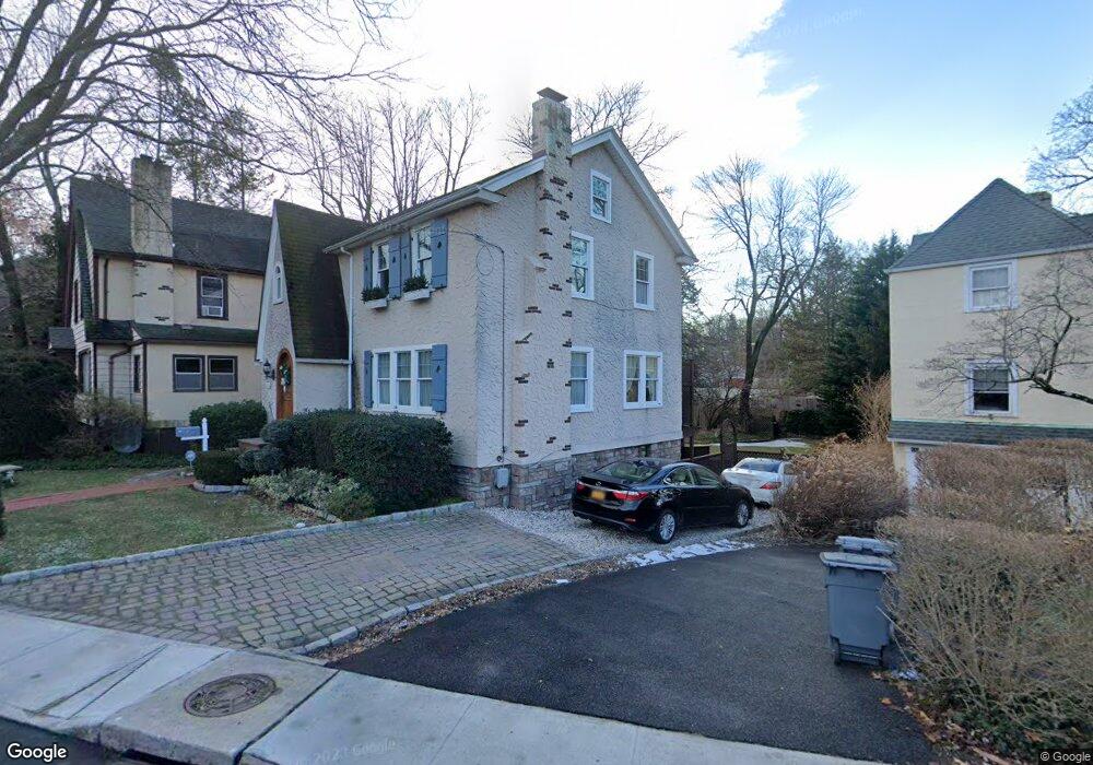 439 Bronxville Rd, Bronxville, NY 10708 - photo 1