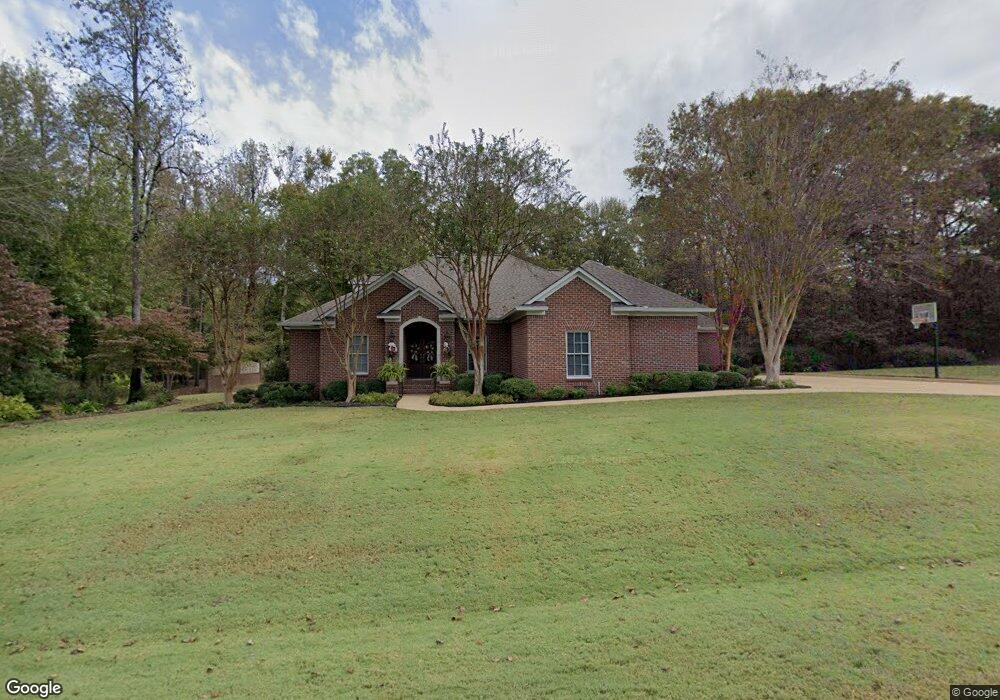 1142 E Wells Gate Dr, Oxford, MS 38655 - photo 1