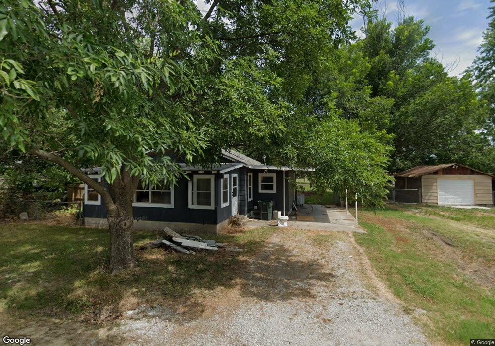 433 E Oak St, Skiatook, OK 74070 - photo 1