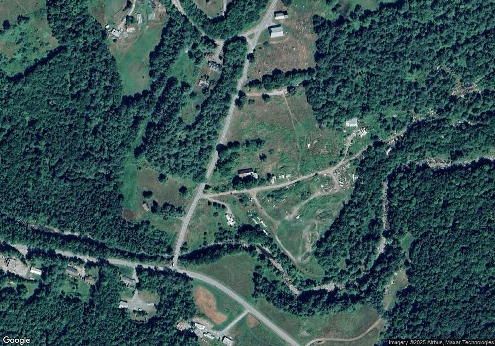 118 Barnet Center Rd, Barnet, VT 05821 - photo 1