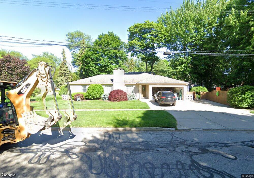 201 Kercheval Ave, Grosse Pointe Farms, MI 48236 - photo 1