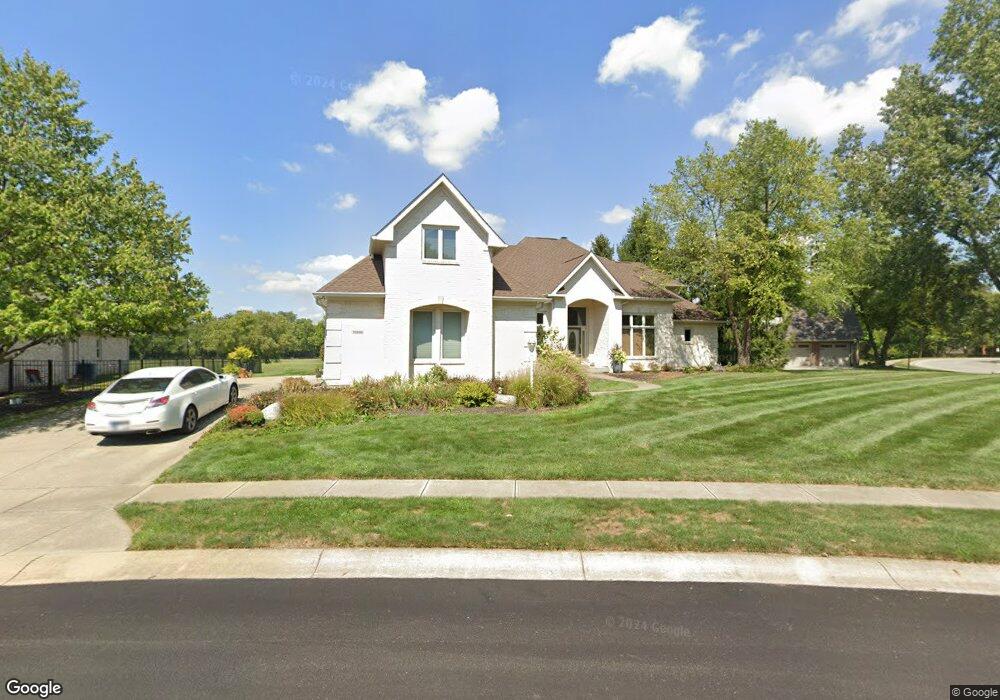 10806 Burning Ridge Ln, Fishers, IN 46037 - photo 1