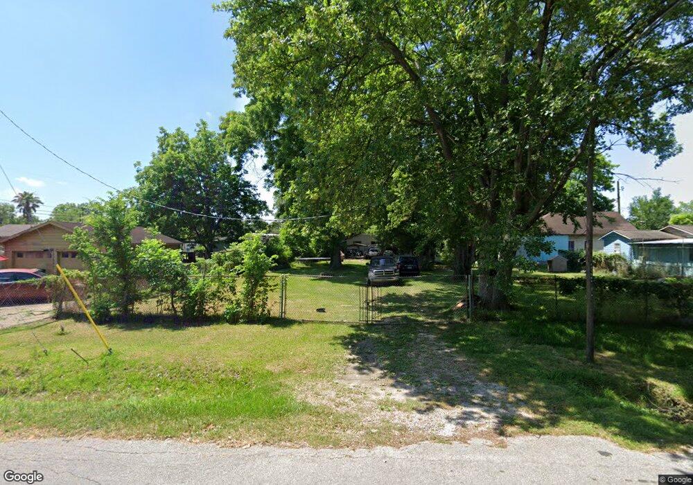 4210 Bertha St, Houston, TX 77026 - photo 1