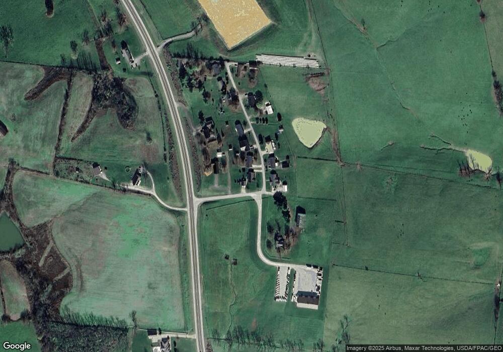 21 Ledan St, Flemingsburg, KY 41041 - photo 1