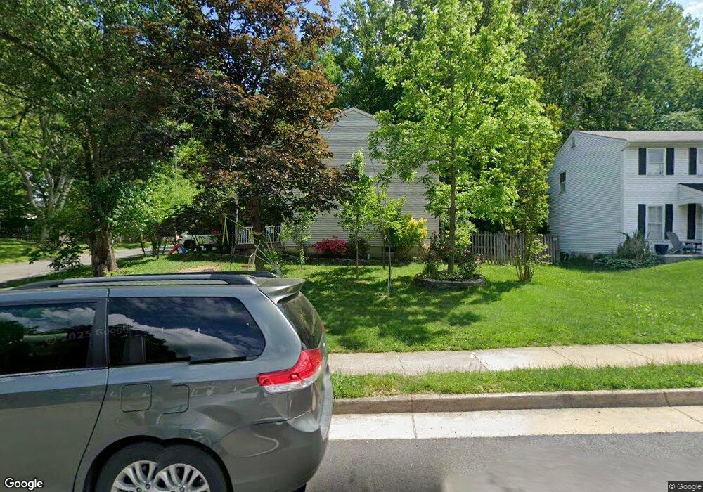 8493 Middle Run Dr, Springfield, VA 22153 - photo 1