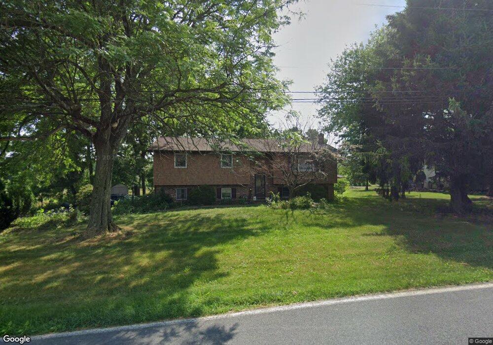 1508 Hidden Valley Rd, Allentown, PA 18103 - photo 1