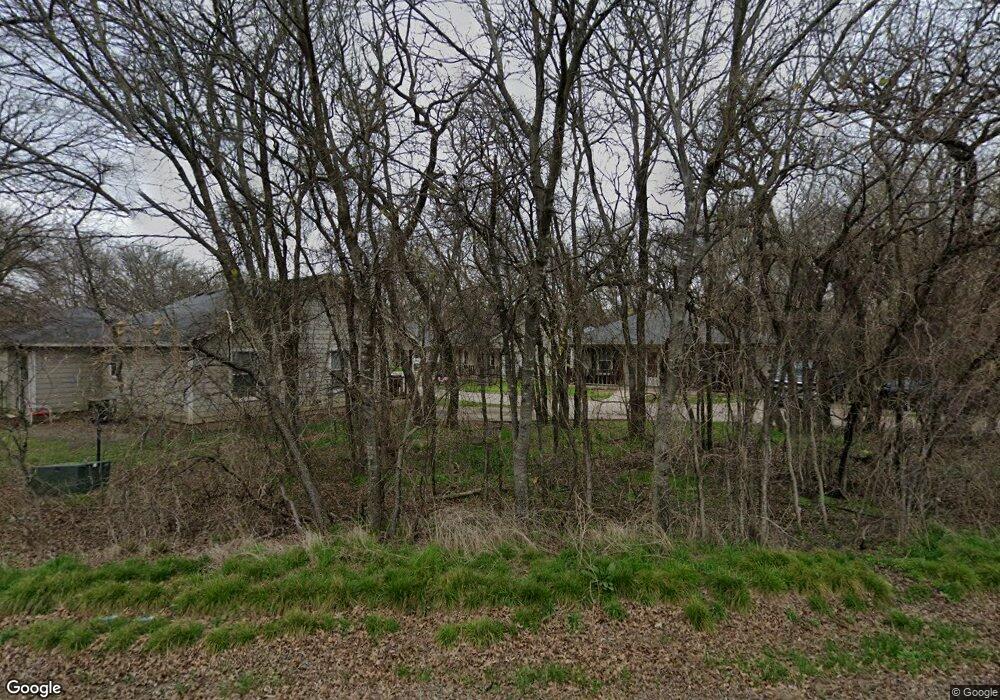 912 Reese Ln, Azle, TX 76020 - photo 1