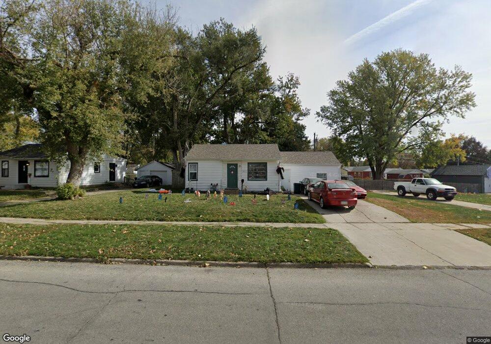 312 E 21st St S, Newton, IA 50208 - photo 1