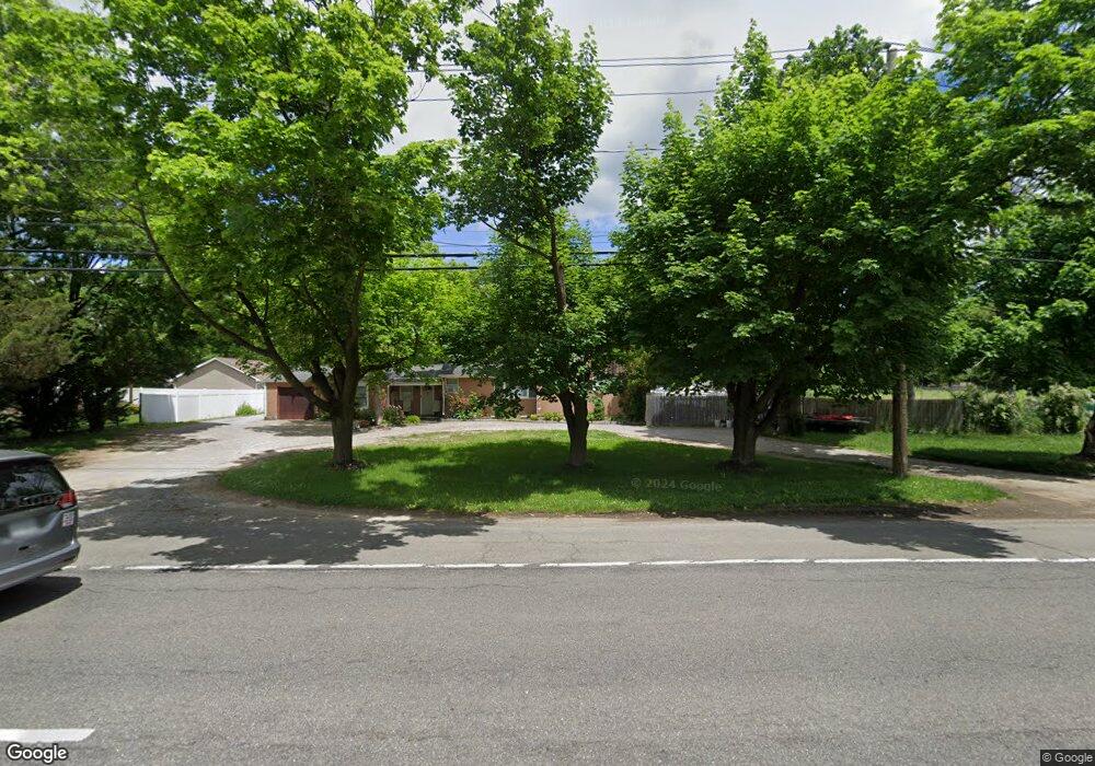 311 Vets Hwy, ComMacK, NY 11725 - photo 1