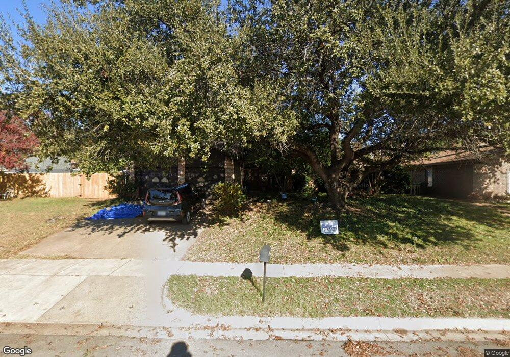 1605 Knoxville Dr, Bedford, TX 76022 - photo 1