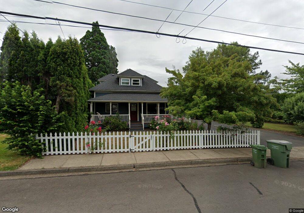 606 Hulet Ave, Newberg, OR 97132 - photo 1