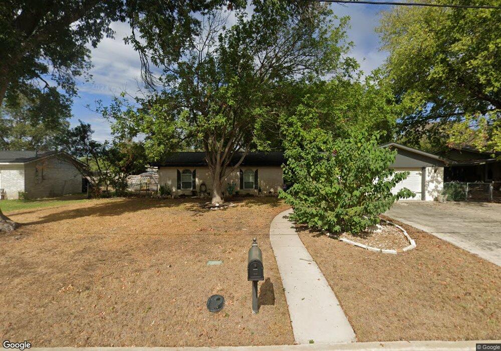 1173 Hillcrest Dr, New Braunfels, TX 78130 - photo 1