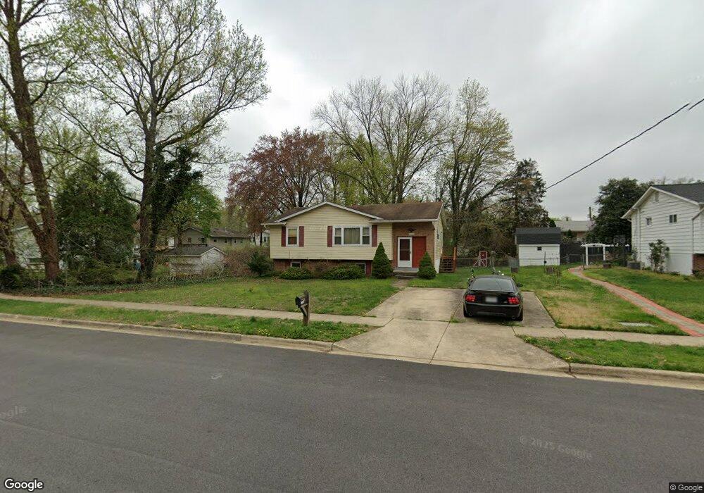 8726 Lagrange St, Lorton, VA 22079 - photo 1