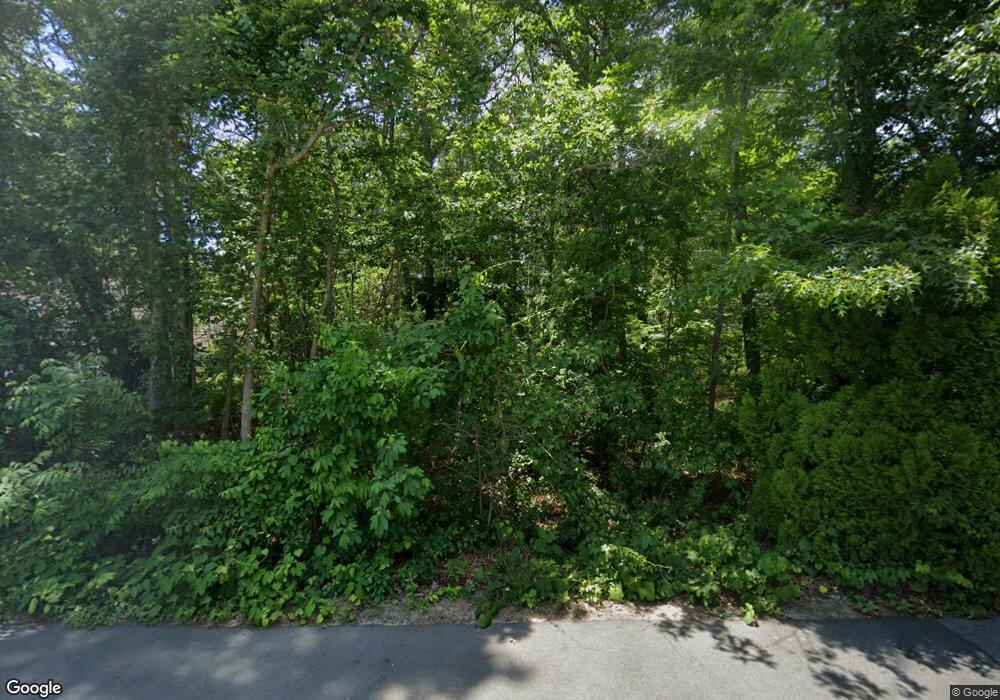 335 Main St, Cotuit, MA 2635 - photo 1