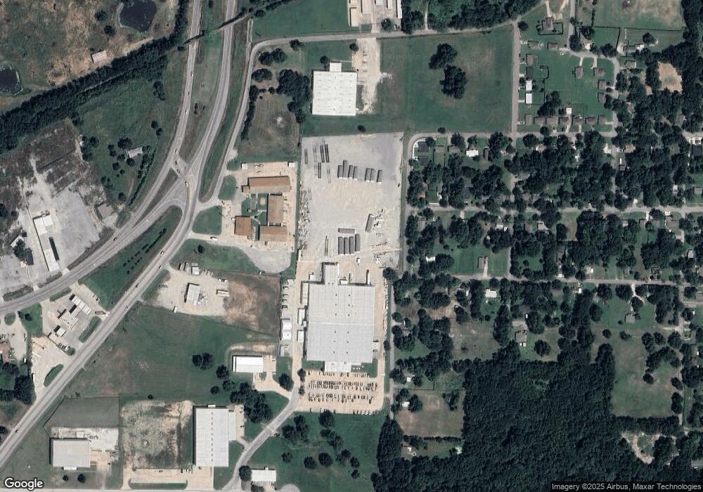 401 W Sam Rayburn Dr unit 2, Bonham, TX 75418 - photo 1